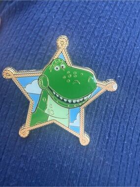 Box lunch Rex Toy Story star pin